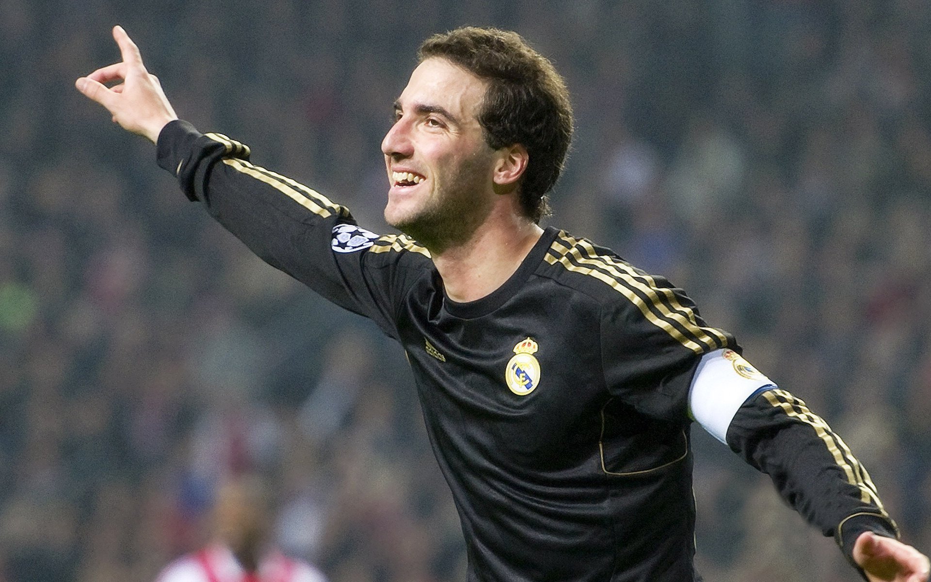 米莎·罗德里格斯被评为世界杯最佳守门员,ac米兰 罗德里格斯